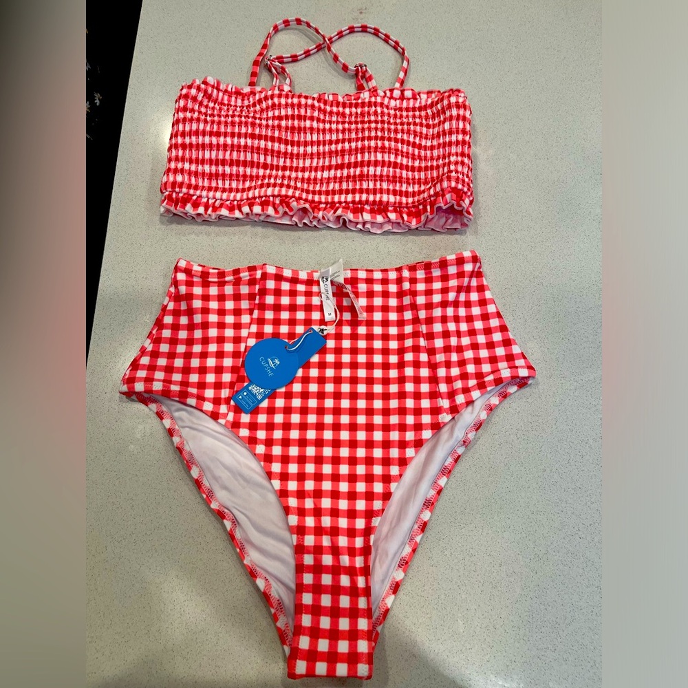 CUPSHE Woman’s Red/White Gingham 2 Piece Smocked Bikini Swimsuit:Size:Medium New